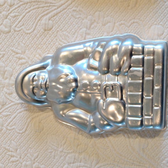 Vintage Christmas Santa Going Down The Chimney Cake form Baking Mold - Picture 2 of 9